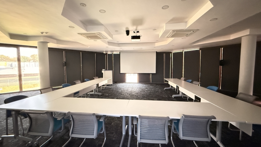 To Let Commercial Property for Rent in Randjespark Gauteng