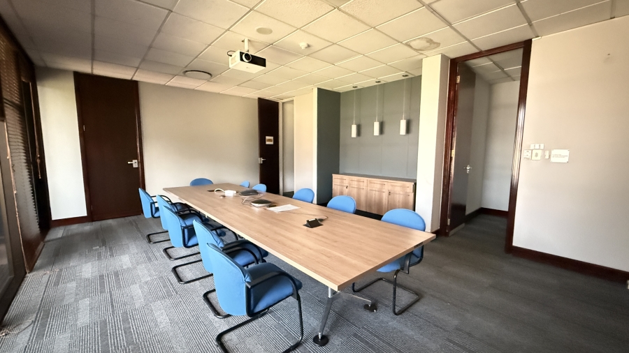 To Let Commercial Property for Rent in Randjespark Gauteng
