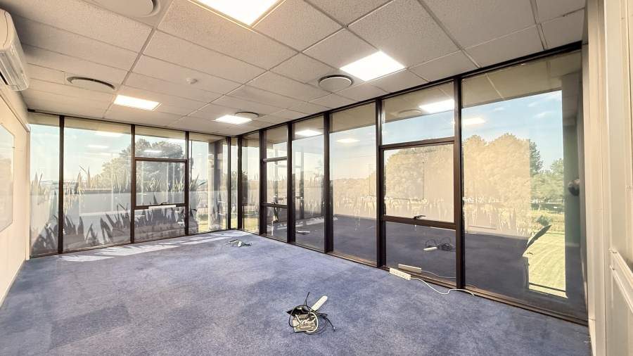 To Let Commercial Property for Rent in Randjespark Gauteng