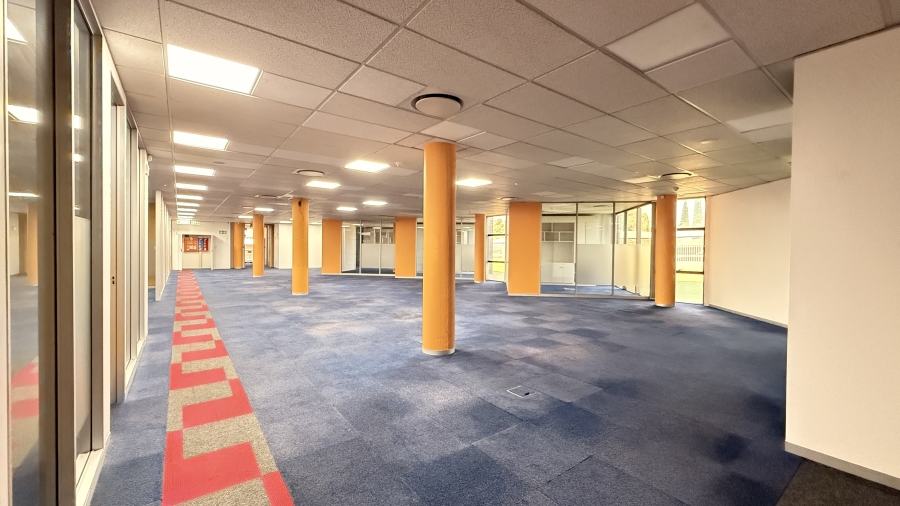 To Let Commercial Property for Rent in Randjespark Gauteng