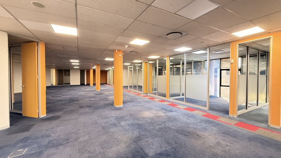 To Let Commercial Property for Rent in Randjespark Gauteng