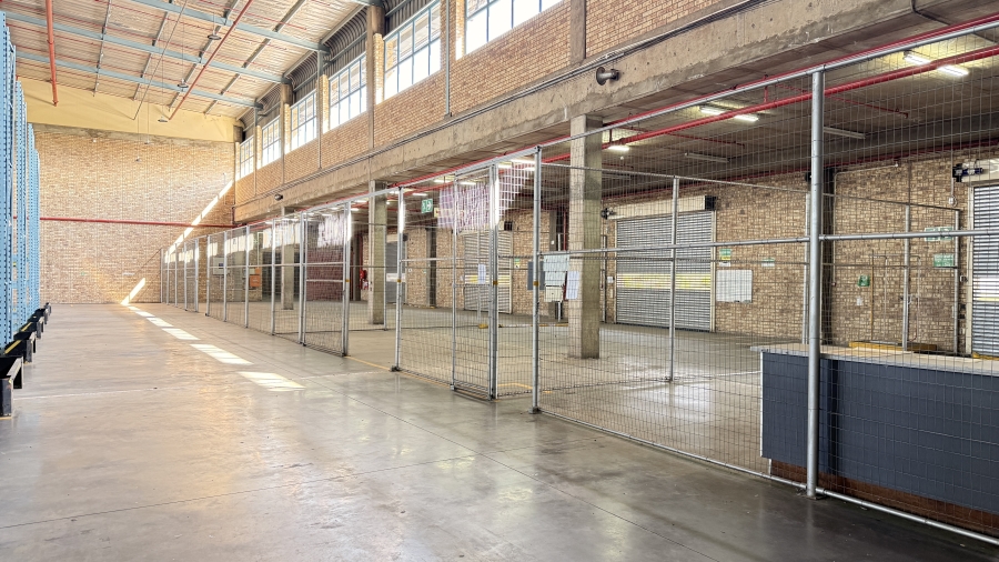 To Let Commercial Property for Rent in Randjespark Gauteng