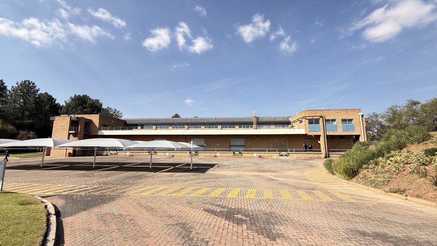 To Let Commercial Property for Rent in Randjespark Gauteng