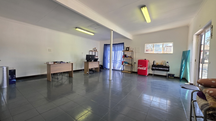 To Let Commercial Property for Rent in Wierda Park Gauteng