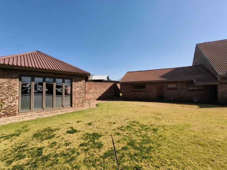 To Let 1 Bedroom Property for Rent in Unitas Park Gauteng