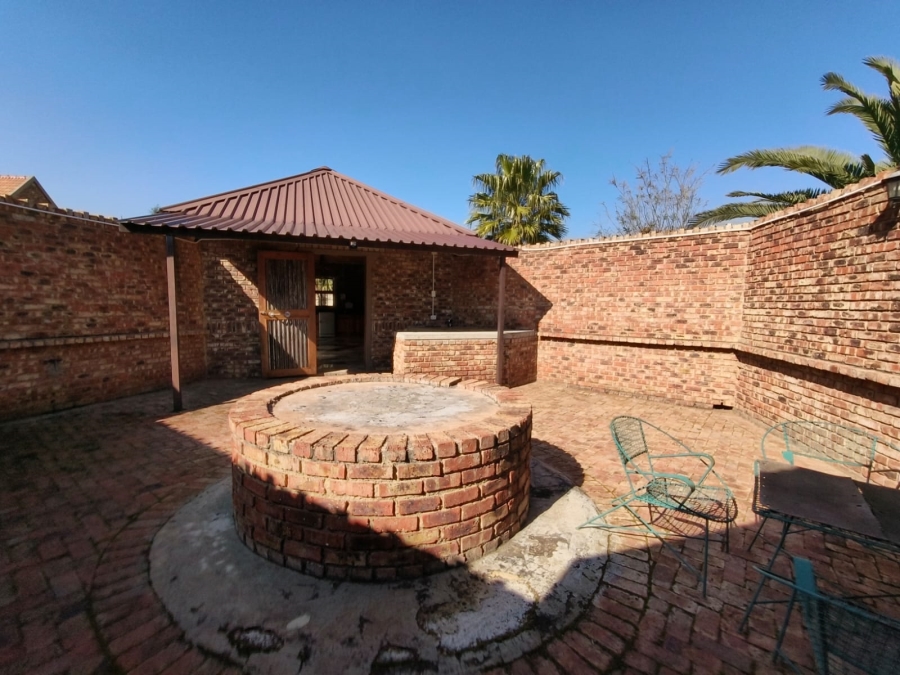 To Let 1 Bedroom Property for Rent in Unitas Park Gauteng