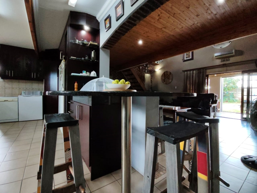 To Let 10 Bedroom Property for Rent in Unitas Park Gauteng