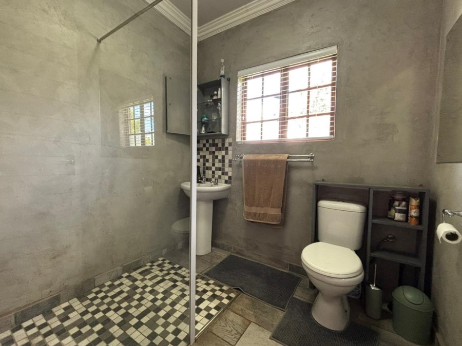To Let 10 Bedroom Property for Rent in Unitas Park Gauteng