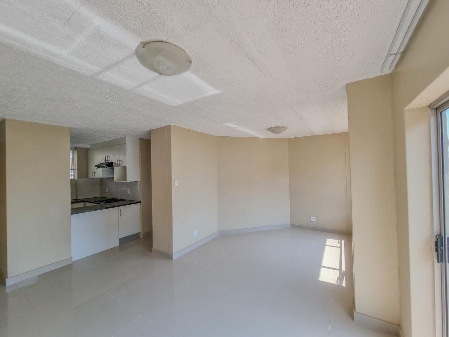To Let 2 Bedroom Property for Rent in Queenswood Gauteng