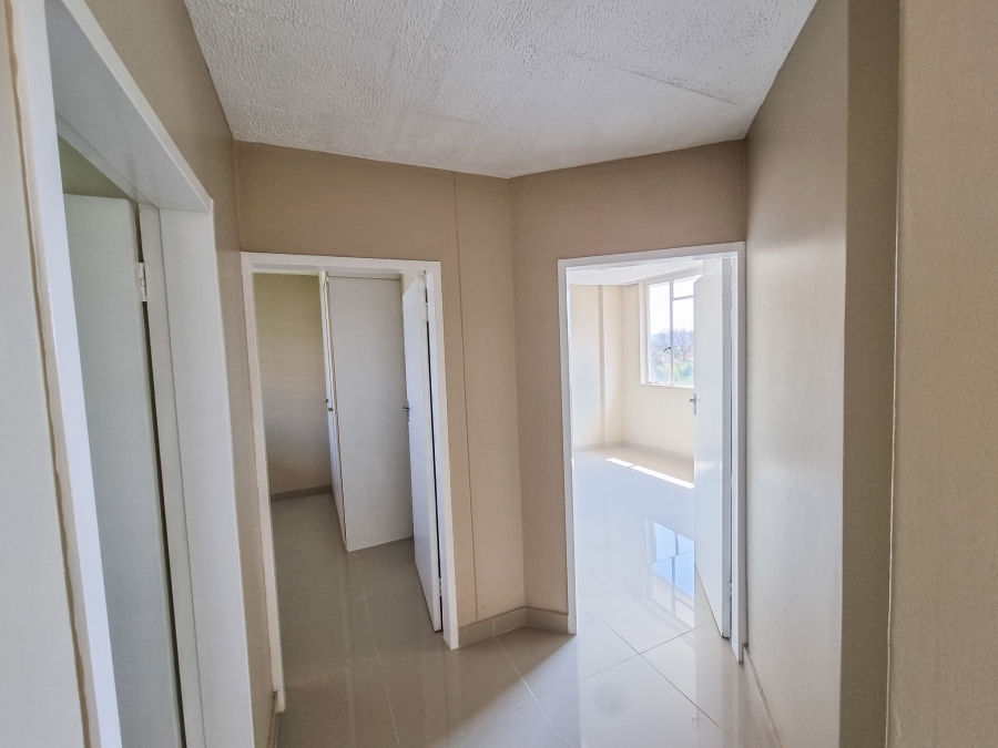 To Let 2 Bedroom Property for Rent in Queenswood Gauteng