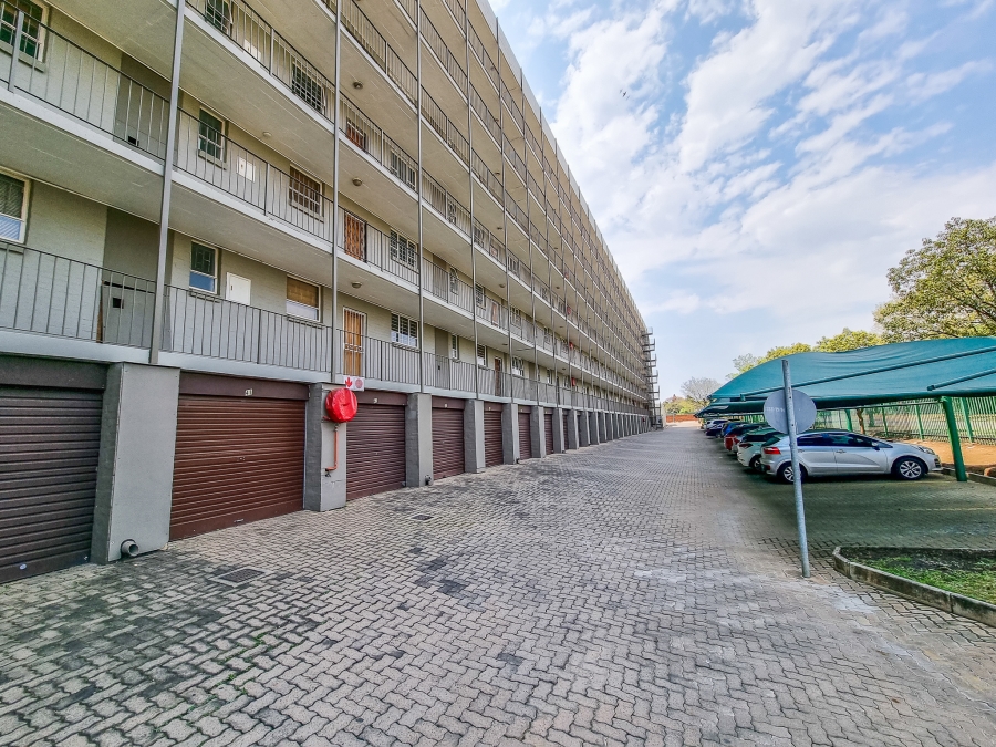 To Let 2 Bedroom Property for Rent in Queenswood Gauteng