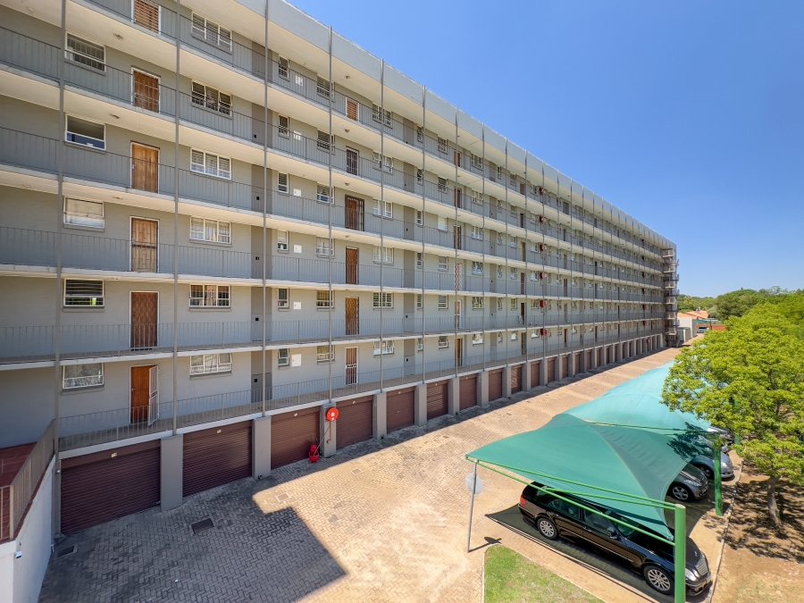 To Let 2 Bedroom Property for Rent in Queenswood Gauteng