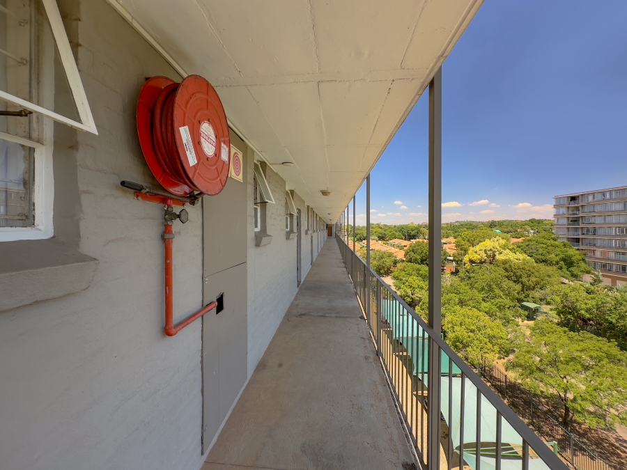 To Let 2 Bedroom Property for Rent in Queenswood Gauteng