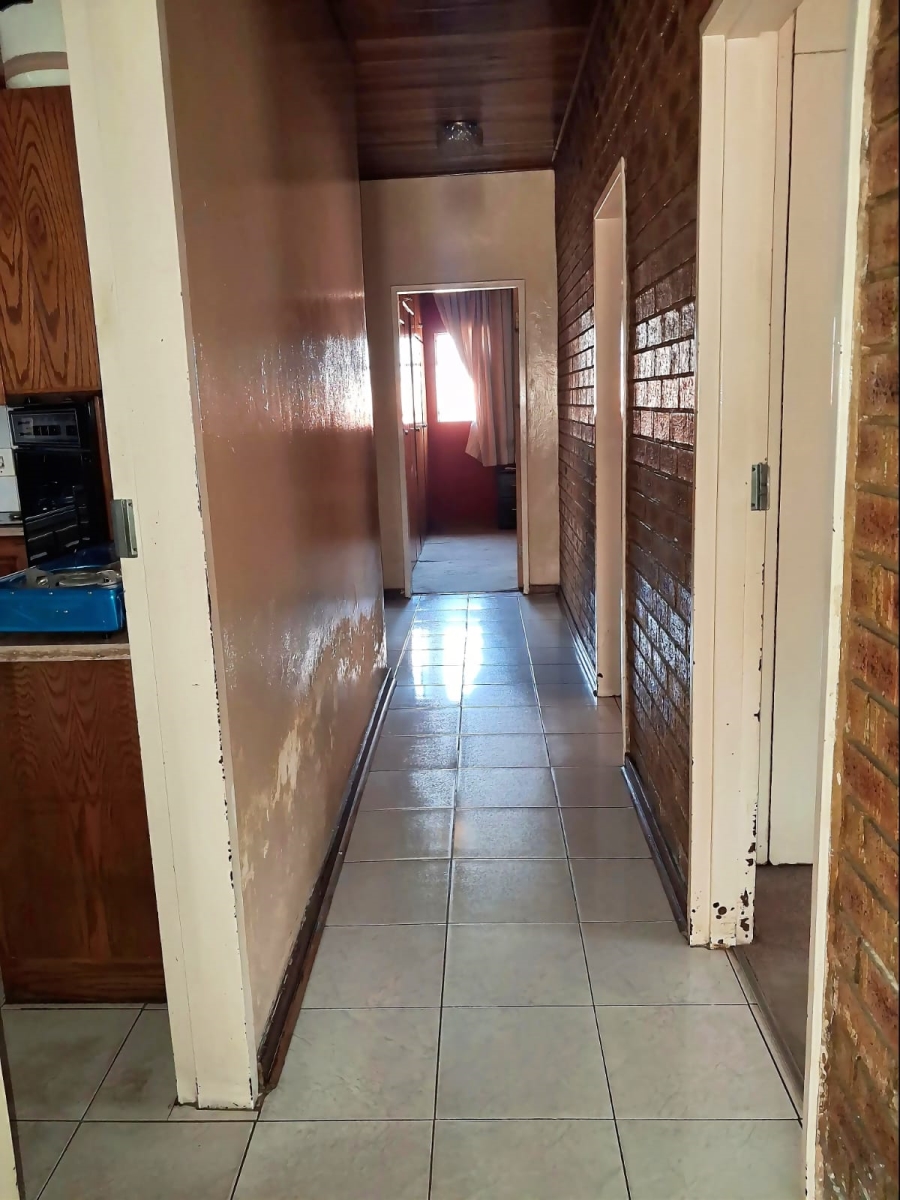 3 Bedroom Property for Sale in Bedworth Park Gauteng