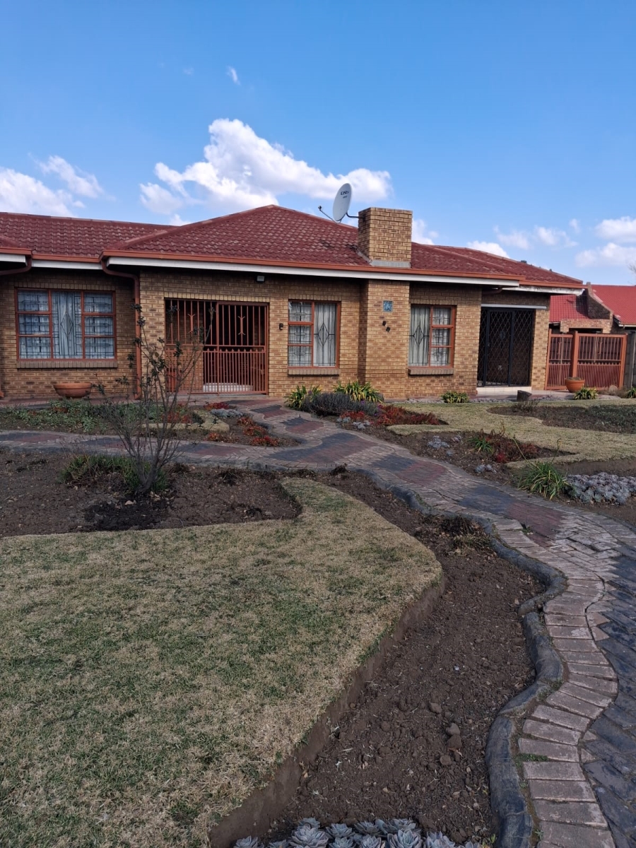 3 Bedroom Property for Sale in Bedworth Park Gauteng