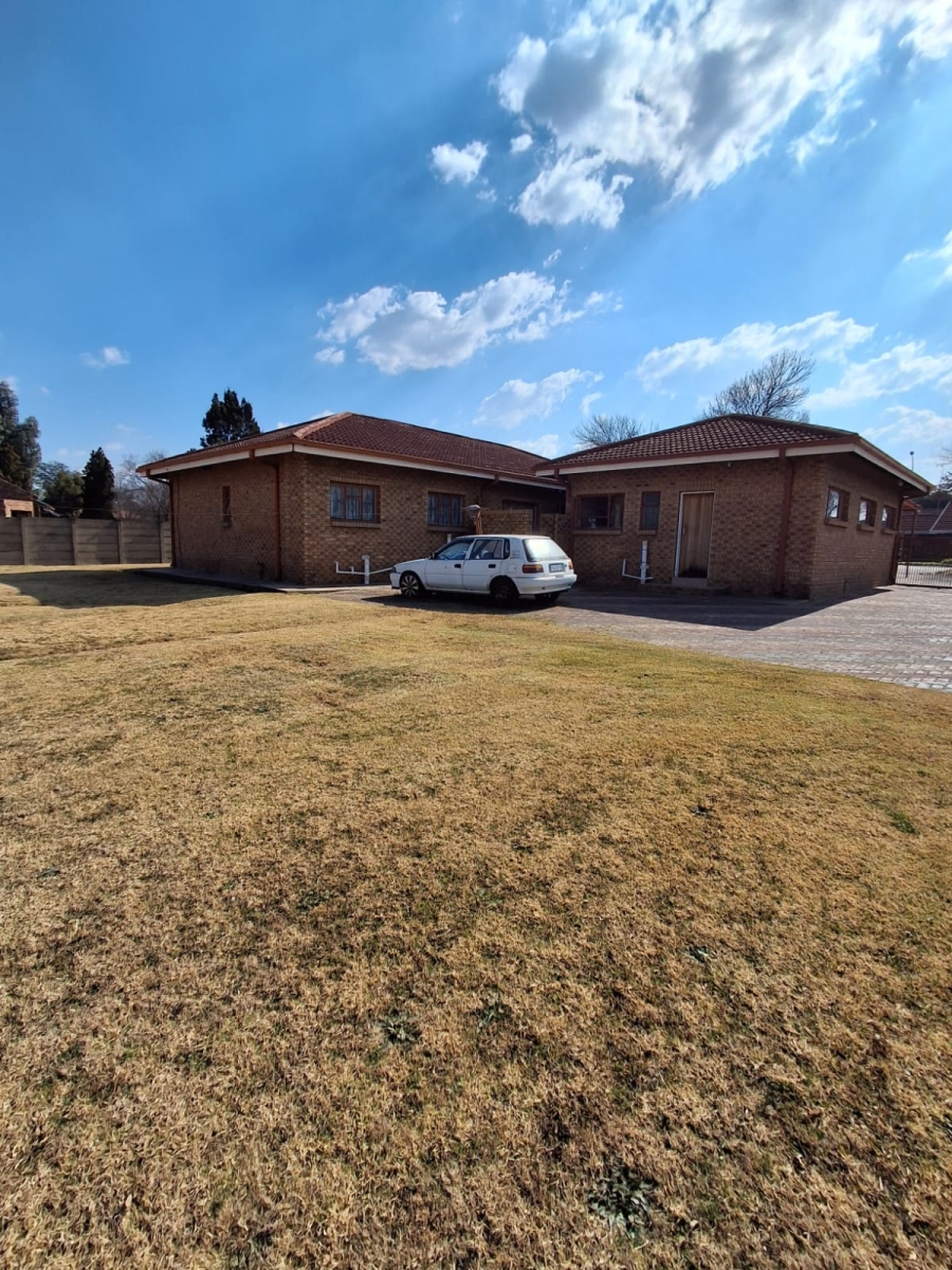 3 Bedroom Property for Sale in Bedworth Park Gauteng
