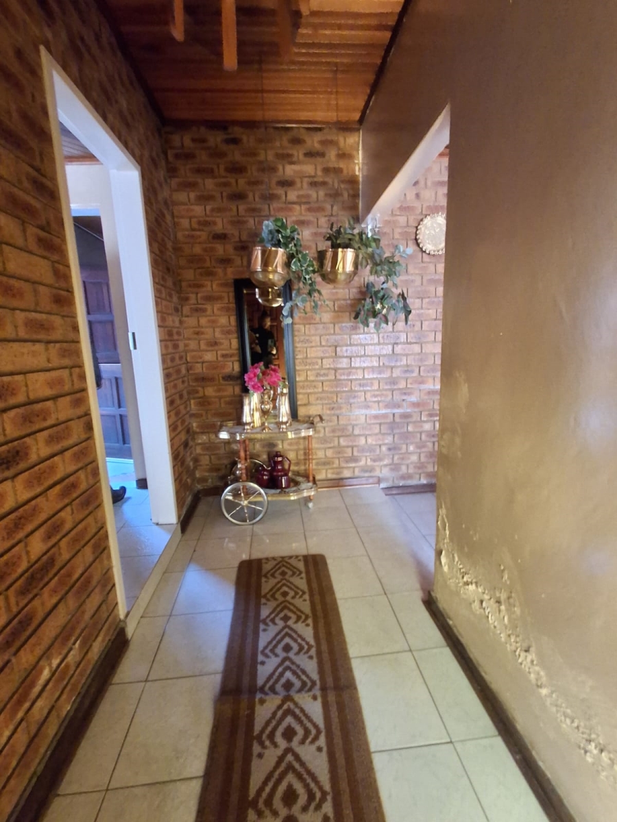 3 Bedroom Property for Sale in Bedworth Park Gauteng