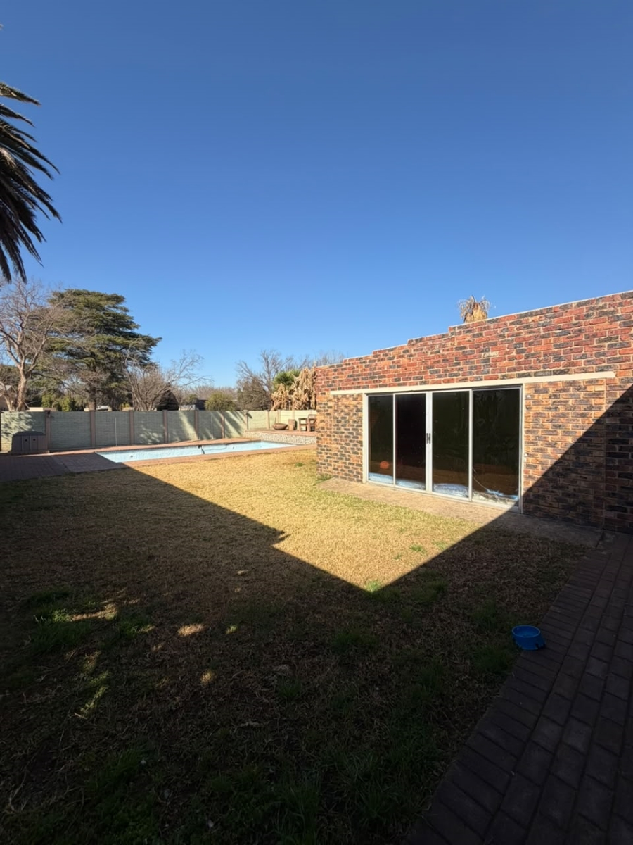 4 Bedroom Property for Sale in Waldrift Gauteng
