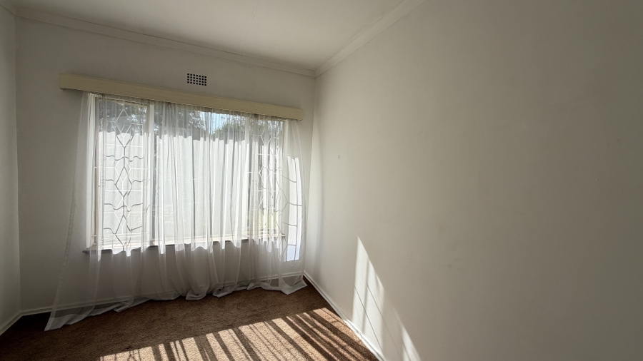5 Bedroom Property for Sale in Atlasville Gauteng