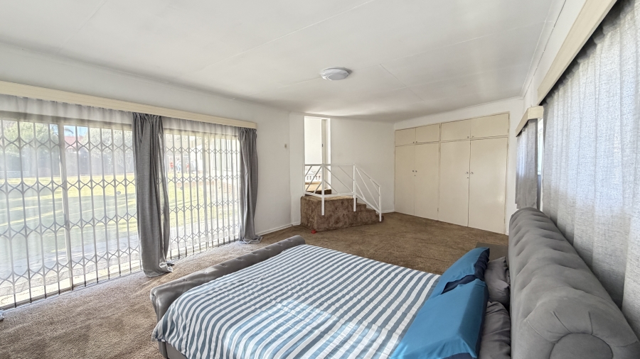 5 Bedroom Property for Sale in Atlasville Gauteng
