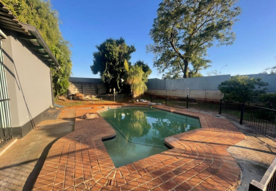 3 Bedroom Property for Sale in Brenthurst Gauteng