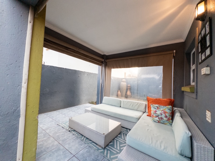 3 Bedroom Property for Sale in Sonneveld Gauteng