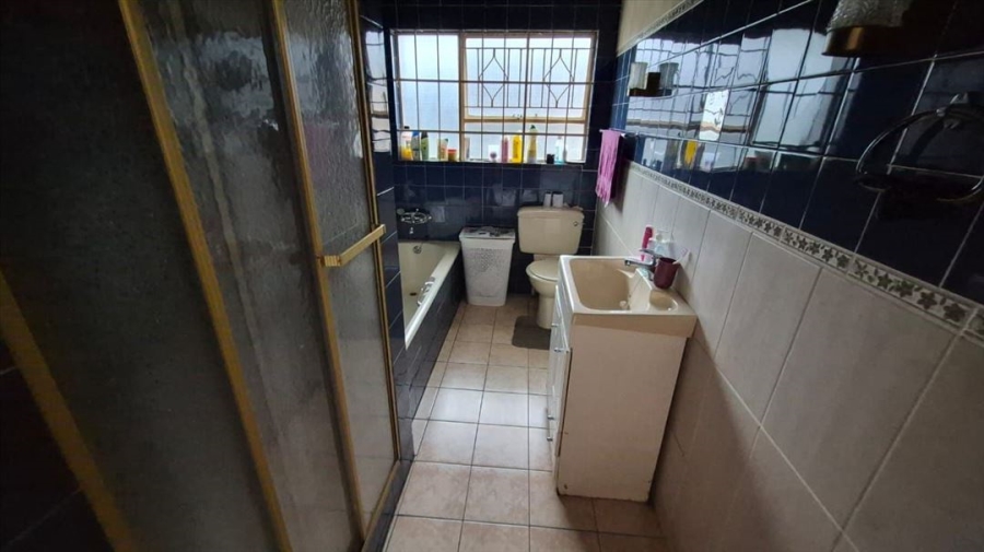 3 Bedroom Property for Sale in Birchleigh Gauteng