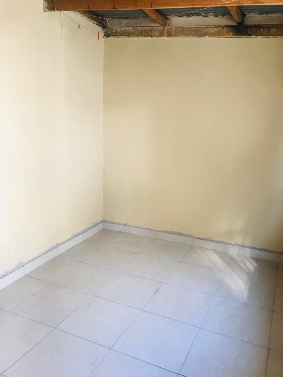 5 Bedroom Property for Sale in Ebony Park Gauteng