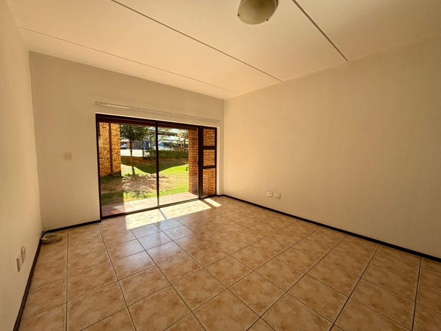 2 Bedroom Property for Sale in Weltevreden Park Gauteng