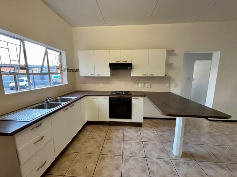 2 Bedroom Property for Sale in Weltevreden Park Gauteng