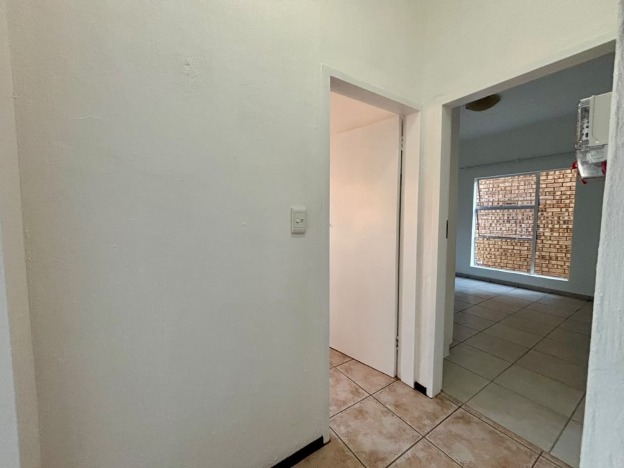 2 Bedroom Property for Sale in Weltevreden Park Gauteng