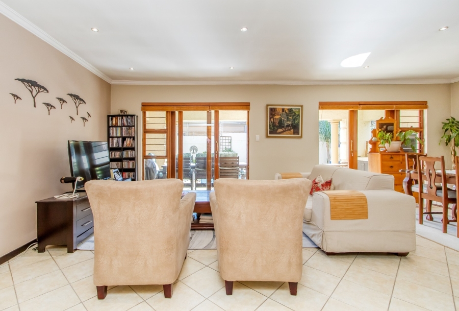To Let 3 Bedroom Property for Rent in Douglasdale Gauteng