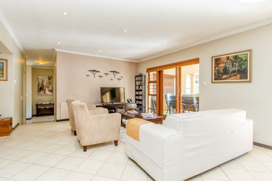 To Let 3 Bedroom Property for Rent in Douglasdale Gauteng