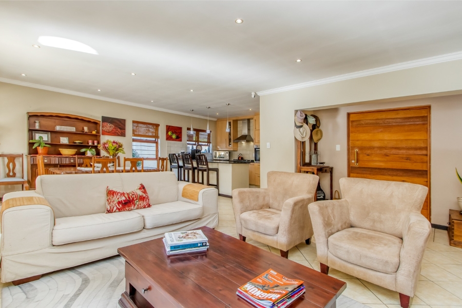 To Let 3 Bedroom Property for Rent in Douglasdale Gauteng