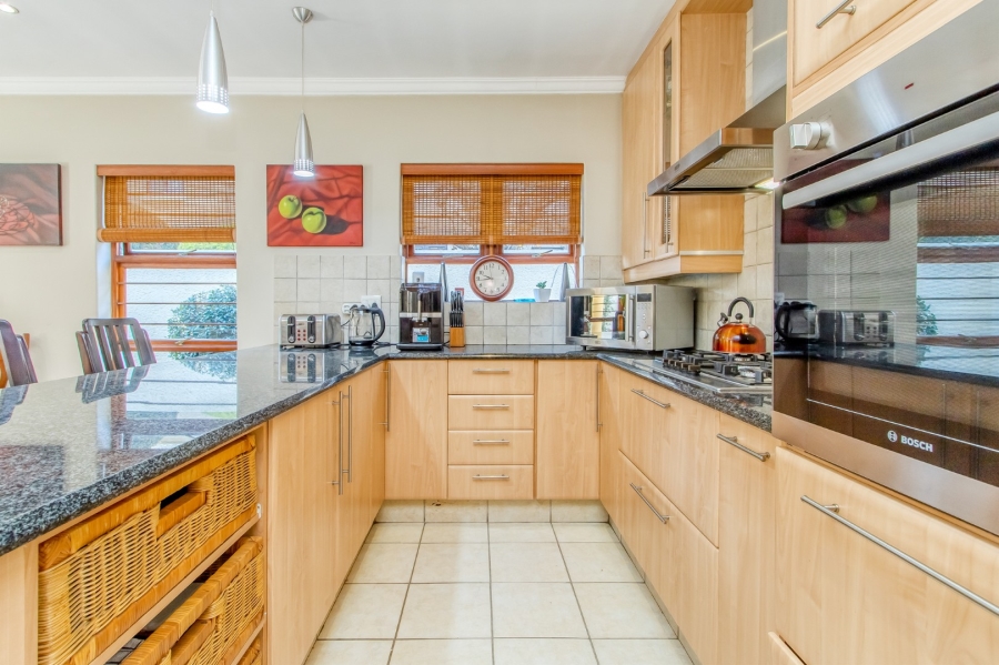 To Let 3 Bedroom Property for Rent in Douglasdale Gauteng