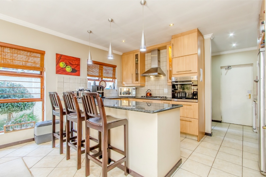 To Let 3 Bedroom Property for Rent in Douglasdale Gauteng