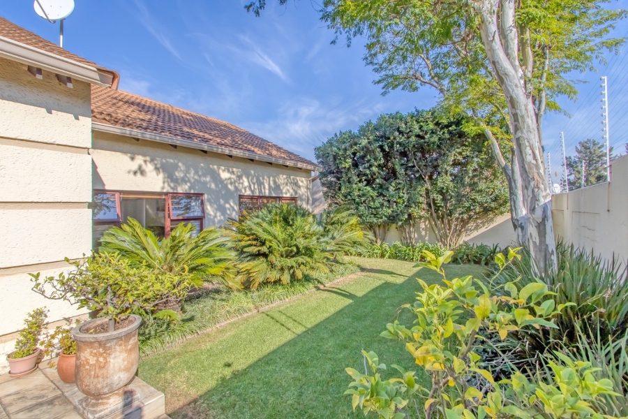 To Let 3 Bedroom Property for Rent in Douglasdale Gauteng