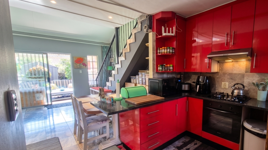 3 Bedroom Property for Sale in Illiondale Gauteng