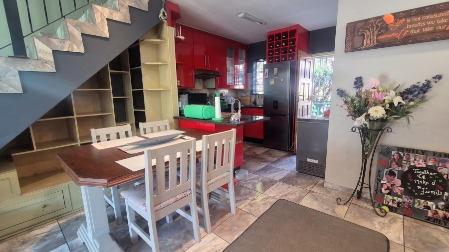 3 Bedroom Property for Sale in Illiondale Gauteng