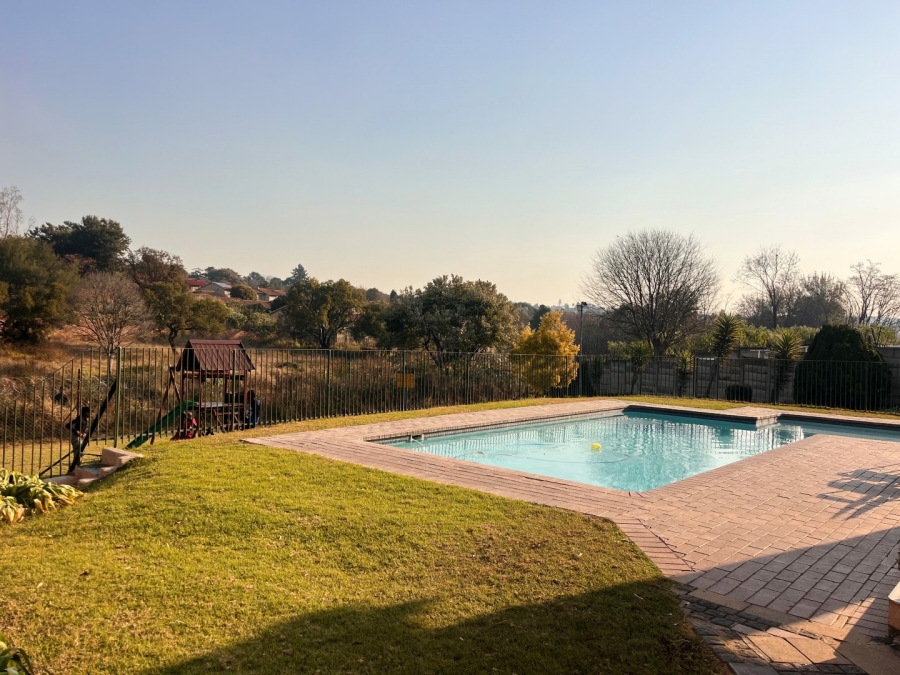 To Let 2 Bedroom Property for Rent in Rembrandt Park Gauteng