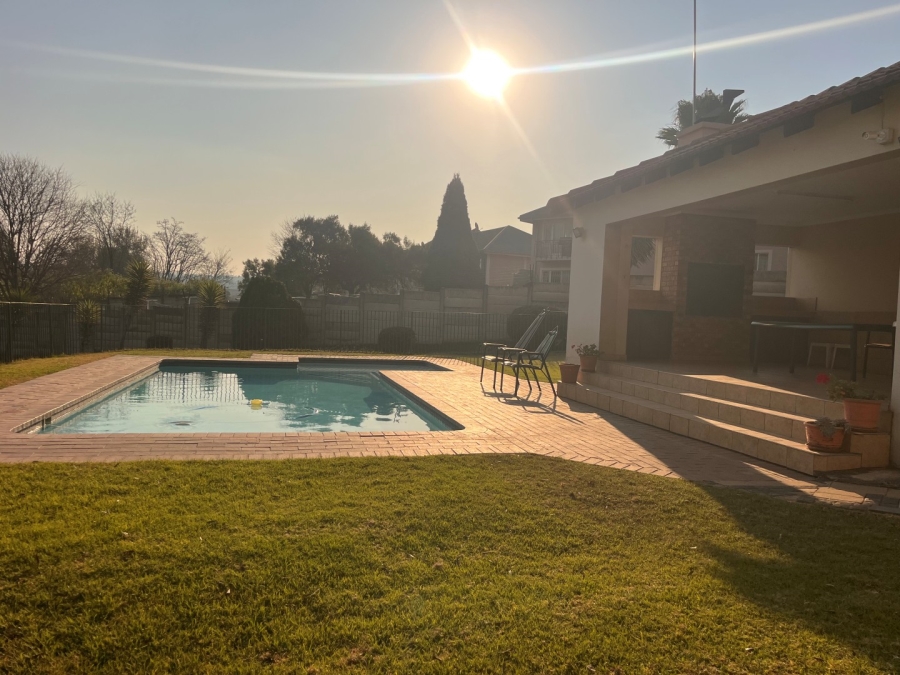 To Let 2 Bedroom Property for Rent in Rembrandt Park Gauteng