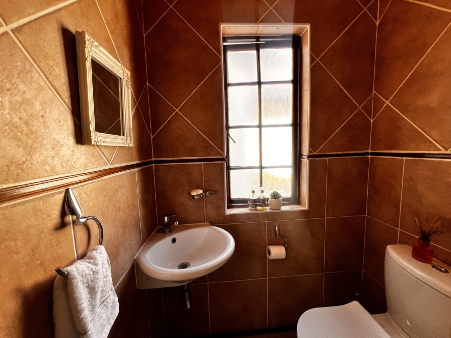 To Let 3 Bedroom Property for Rent in Kyalami Gauteng