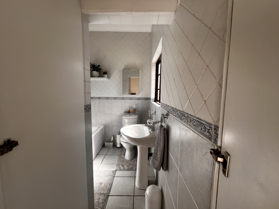 To Let 3 Bedroom Property for Rent in Kyalami Gauteng