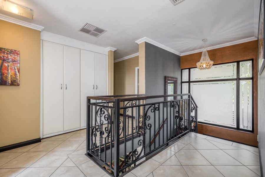 4 Bedroom Property for Sale in Beverley Gauteng