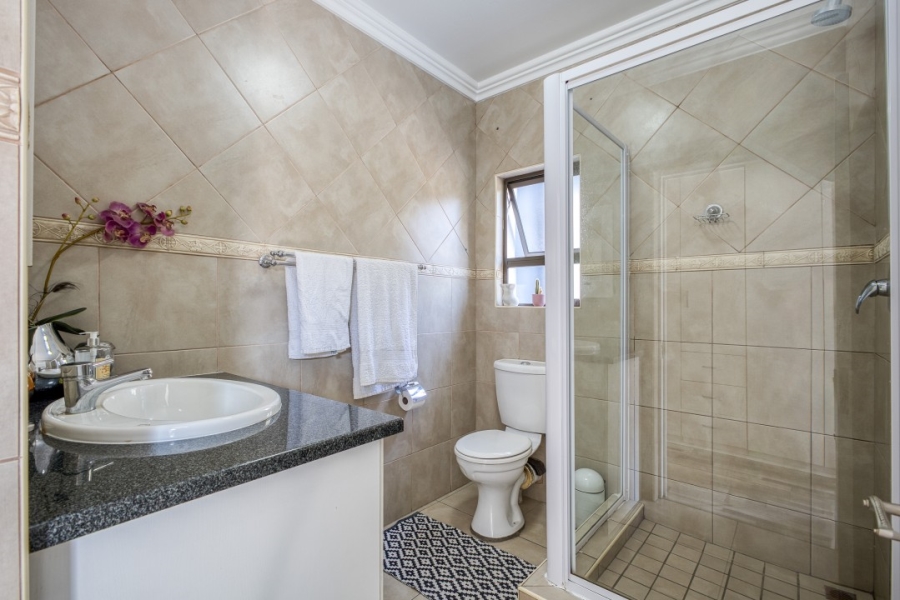 4 Bedroom Property for Sale in Beverley Gauteng