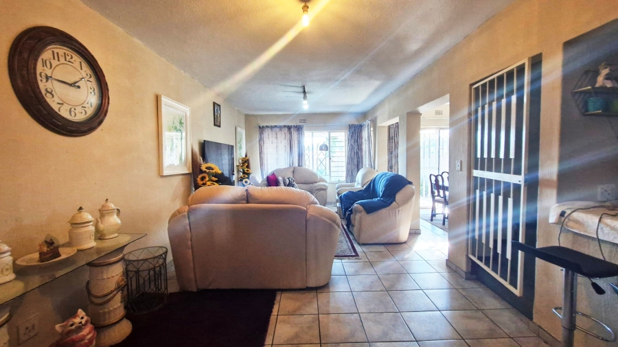 3 Bedroom Property for Sale in Corlett Gardens Gauteng