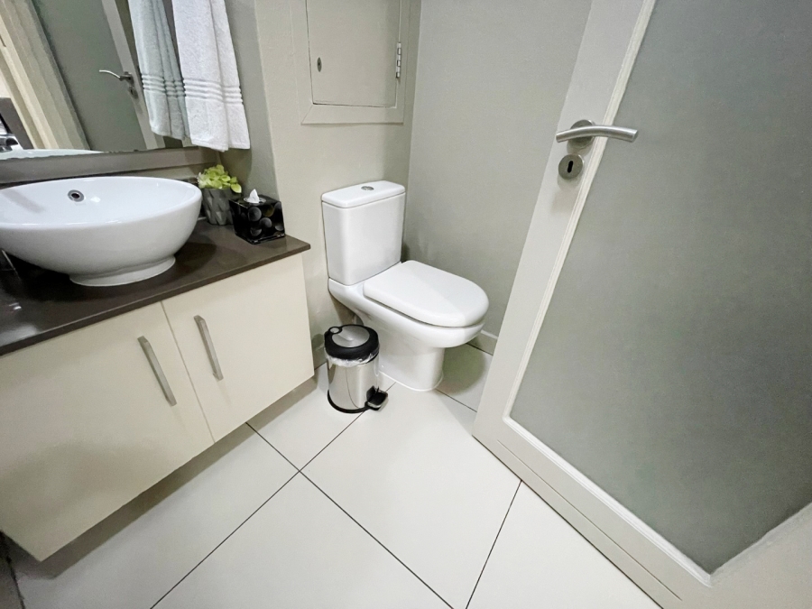 2 Bedroom Property for Sale in Bryanston Gauteng