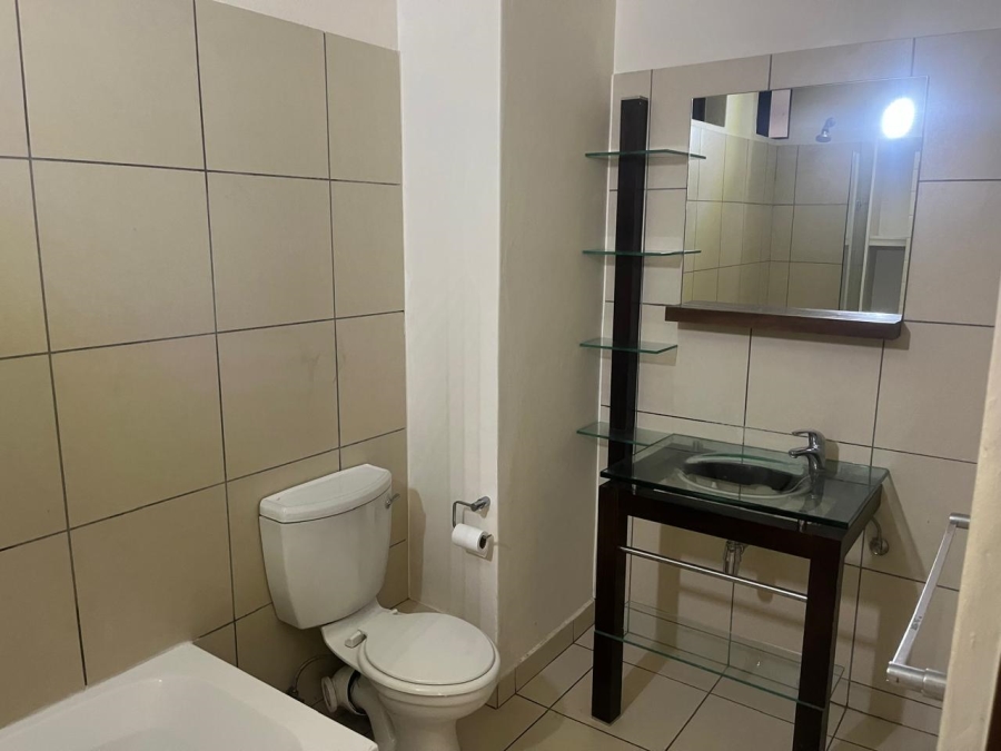 To Let 1 Bedroom Property for Rent in Jackal Creek Golf Estate Gauteng