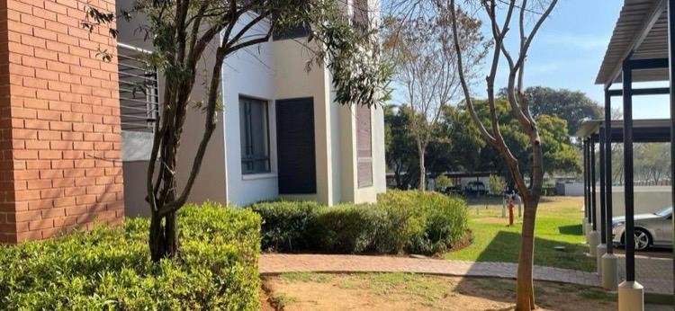 To Let 1 Bedroom Property for Rent in Jackal Creek Golf Estate Gauteng