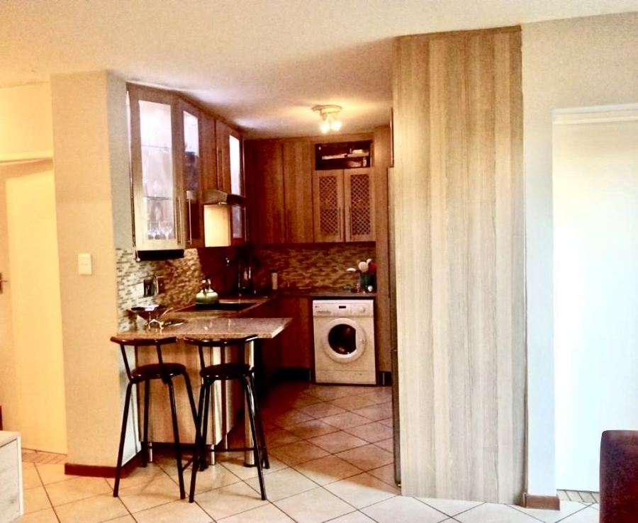 2 Bedroom Property for Sale in Erand Gardens Gauteng